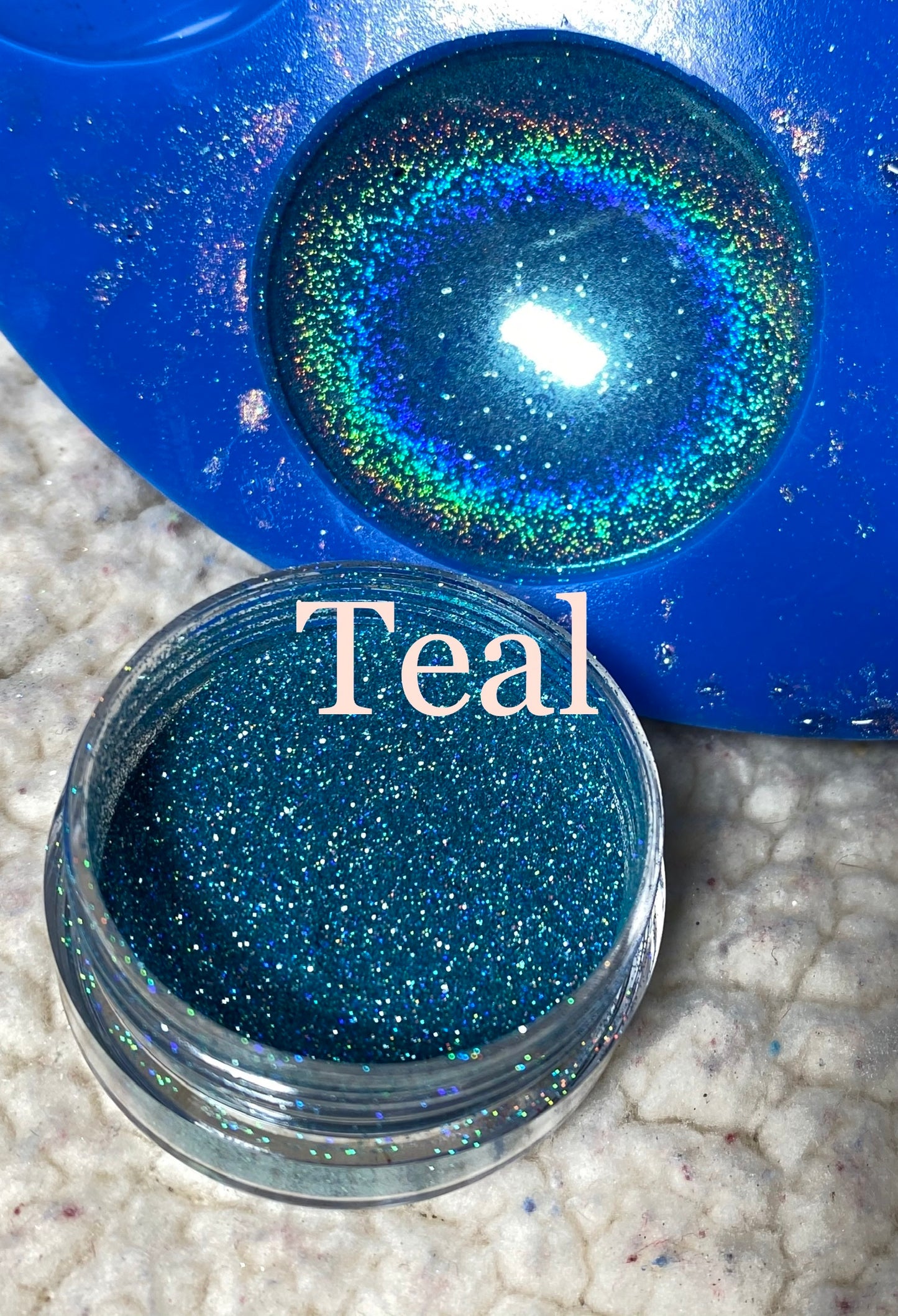 Vivid Holo Dust  5 Grams (brushes sold separately)